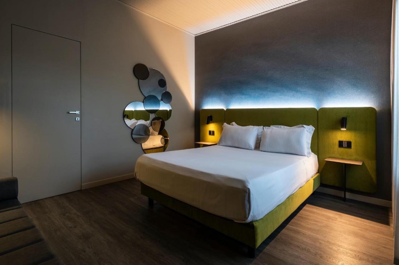 Motel Peralba Saronno Esterno foto