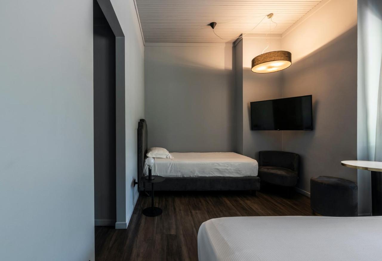 Motel Peralba Saronno Esterno foto