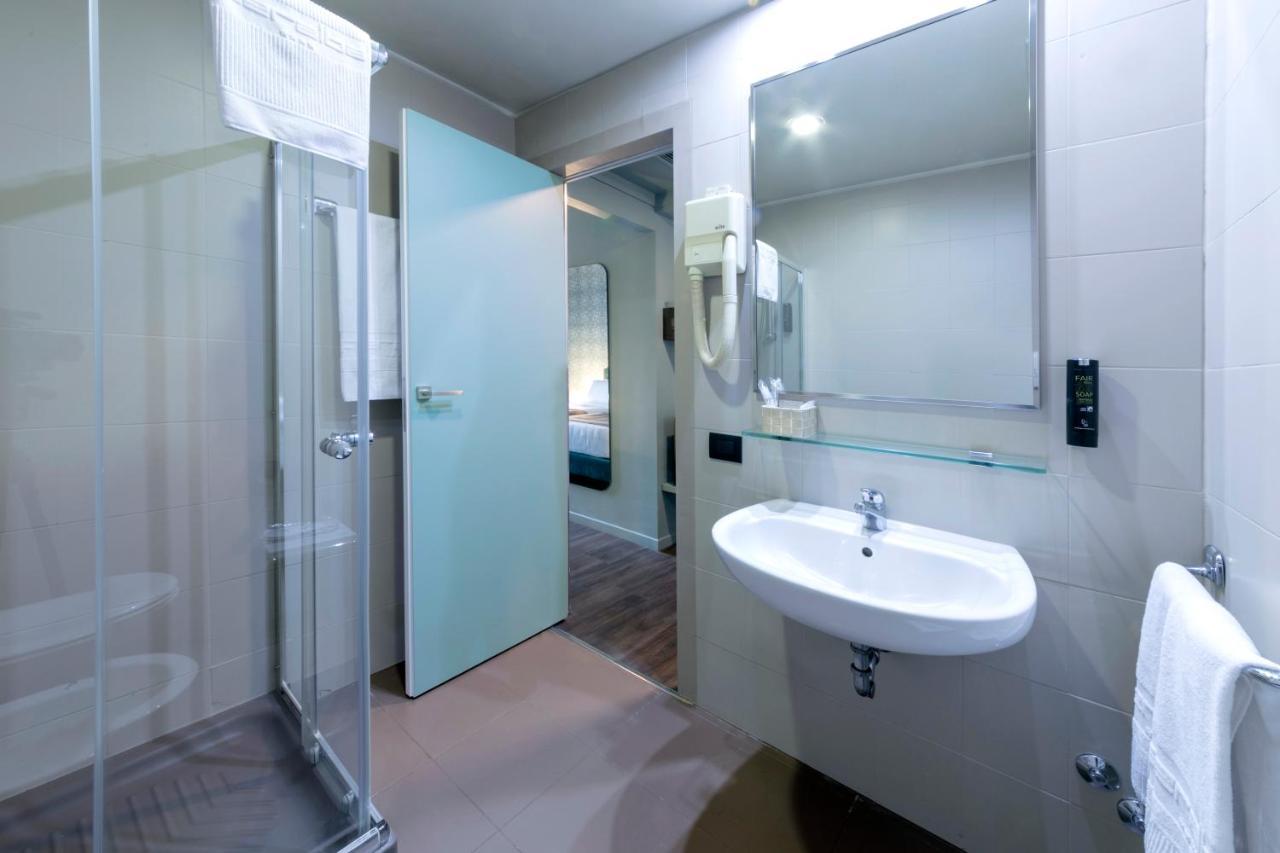 Motel Peralba Saronno Esterno foto